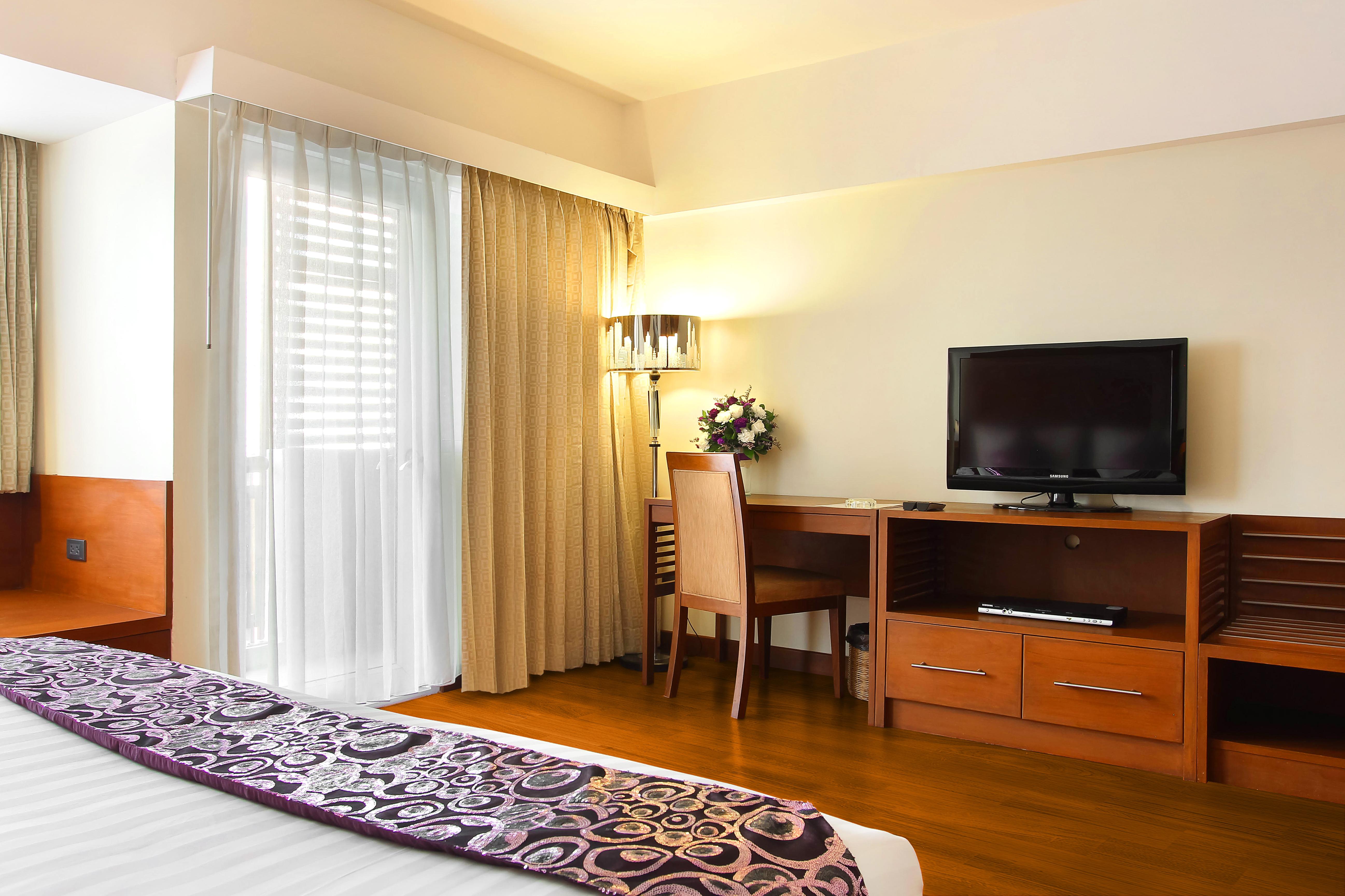 Bally Suite Sukhumvit Бангкок Экстерьер фото