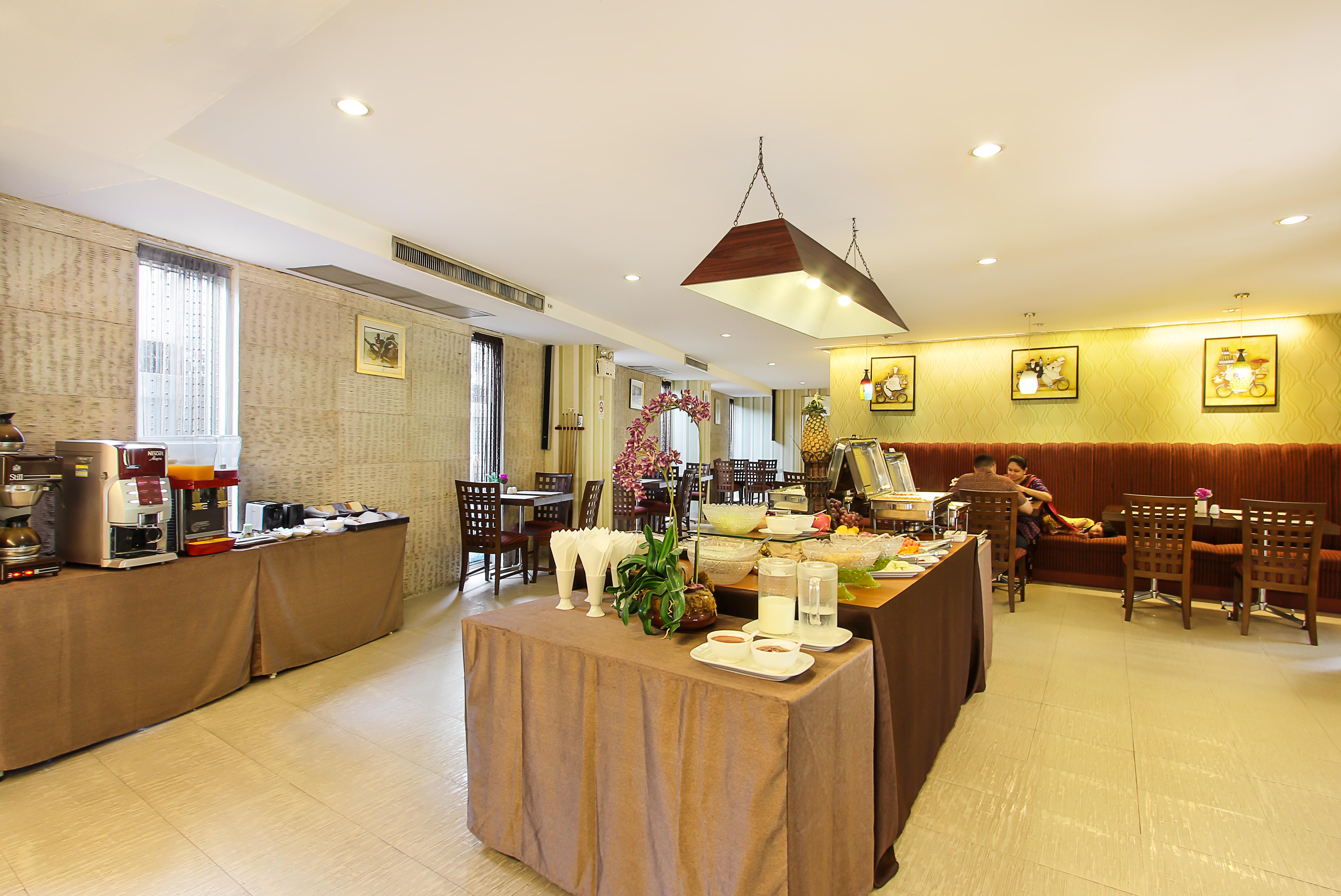 Bally Suite Sukhumvit Бангкок Экстерьер фото